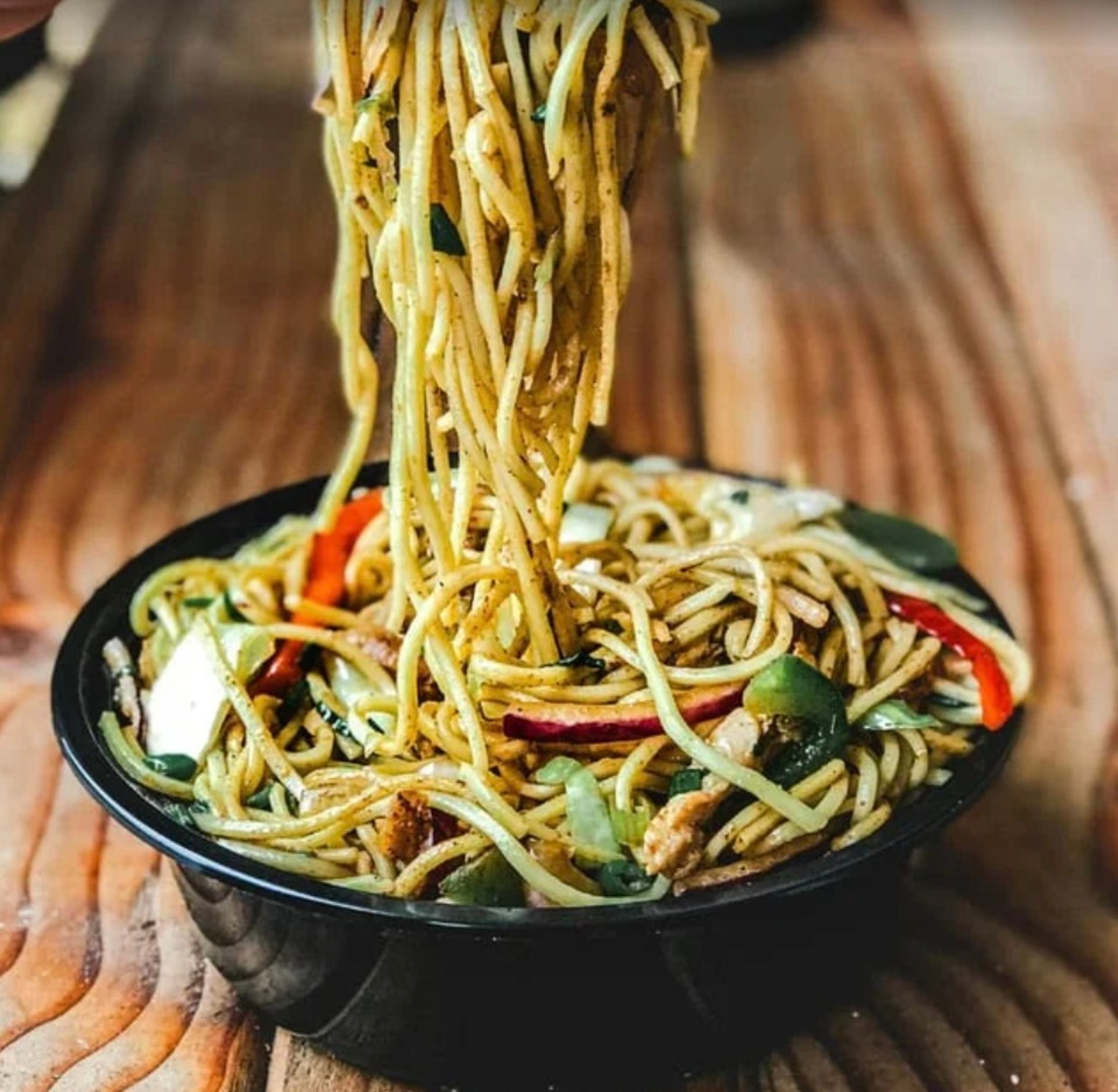 Noodle spring rolls and noodle burgers