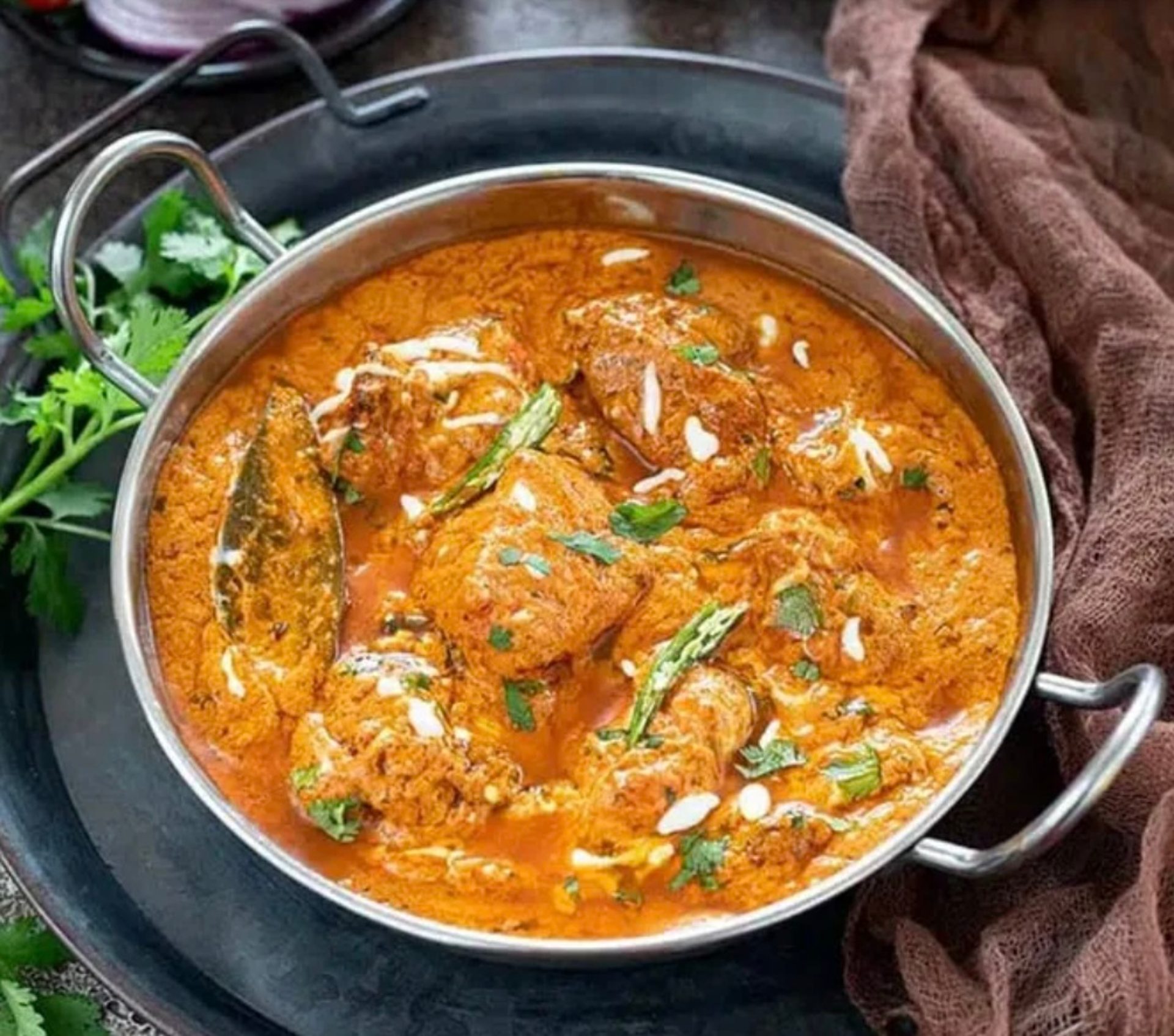 Butter chicken and fish pakora